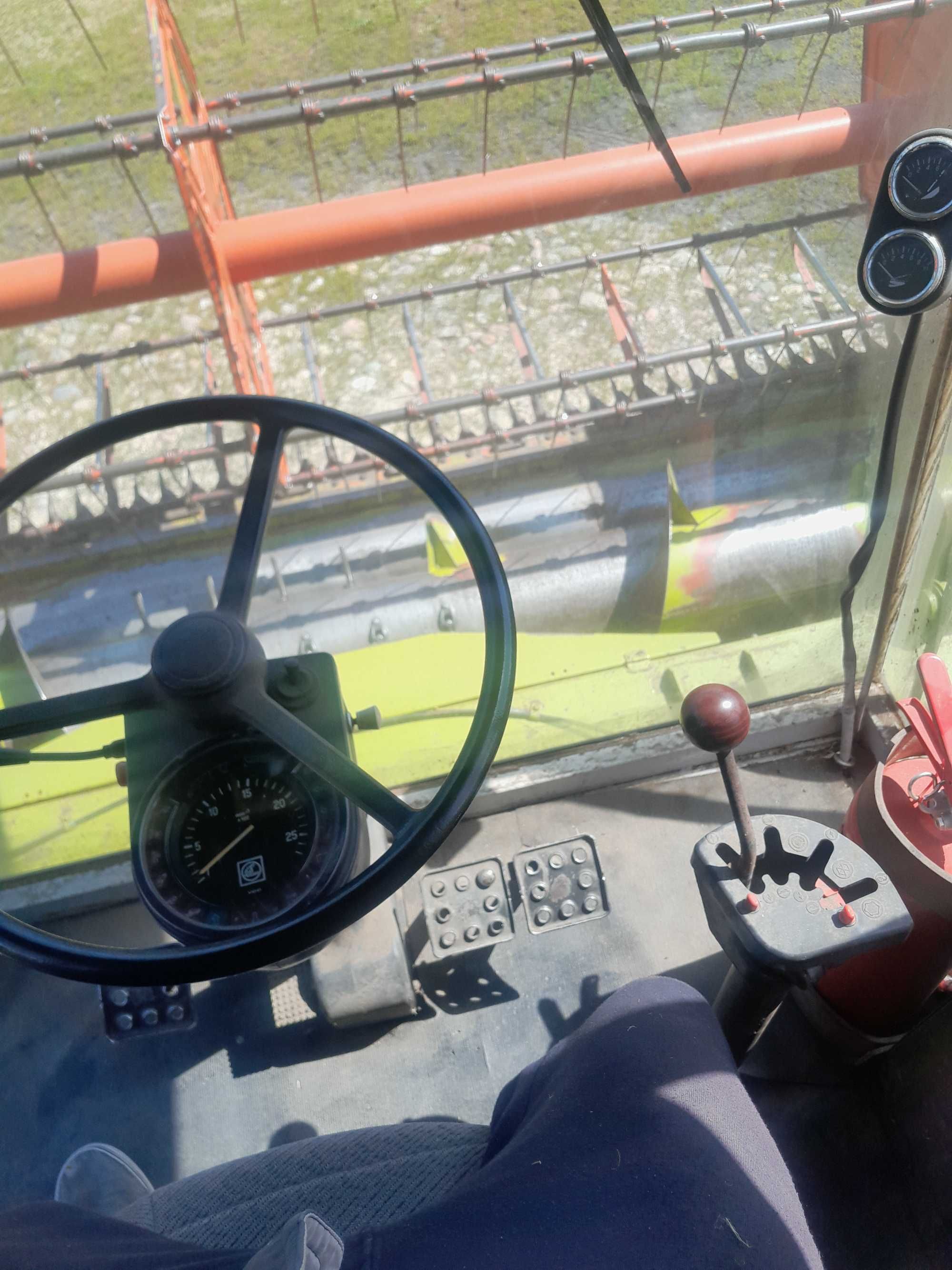 Claas Dominator 66