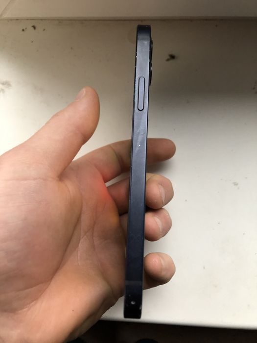 iPhone 12 в нормальному стані