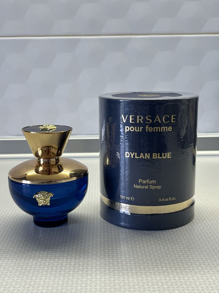 Парфуми Versace Dylan Blue