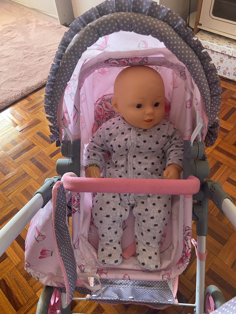 Carrinho de boneca