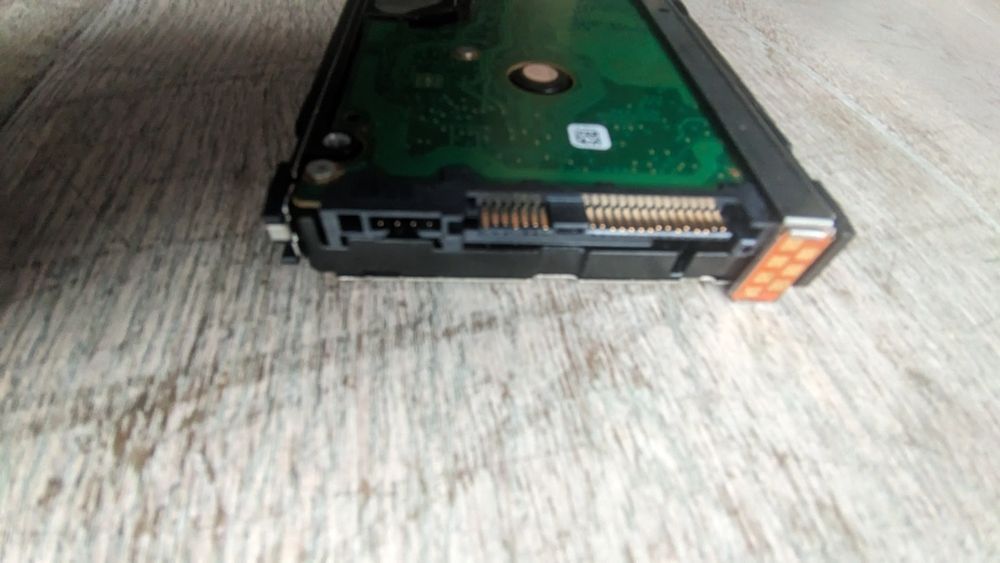 Dysk serwerowy HP EG900FBLSK 900GB SAS z kieszenią , w kasecie