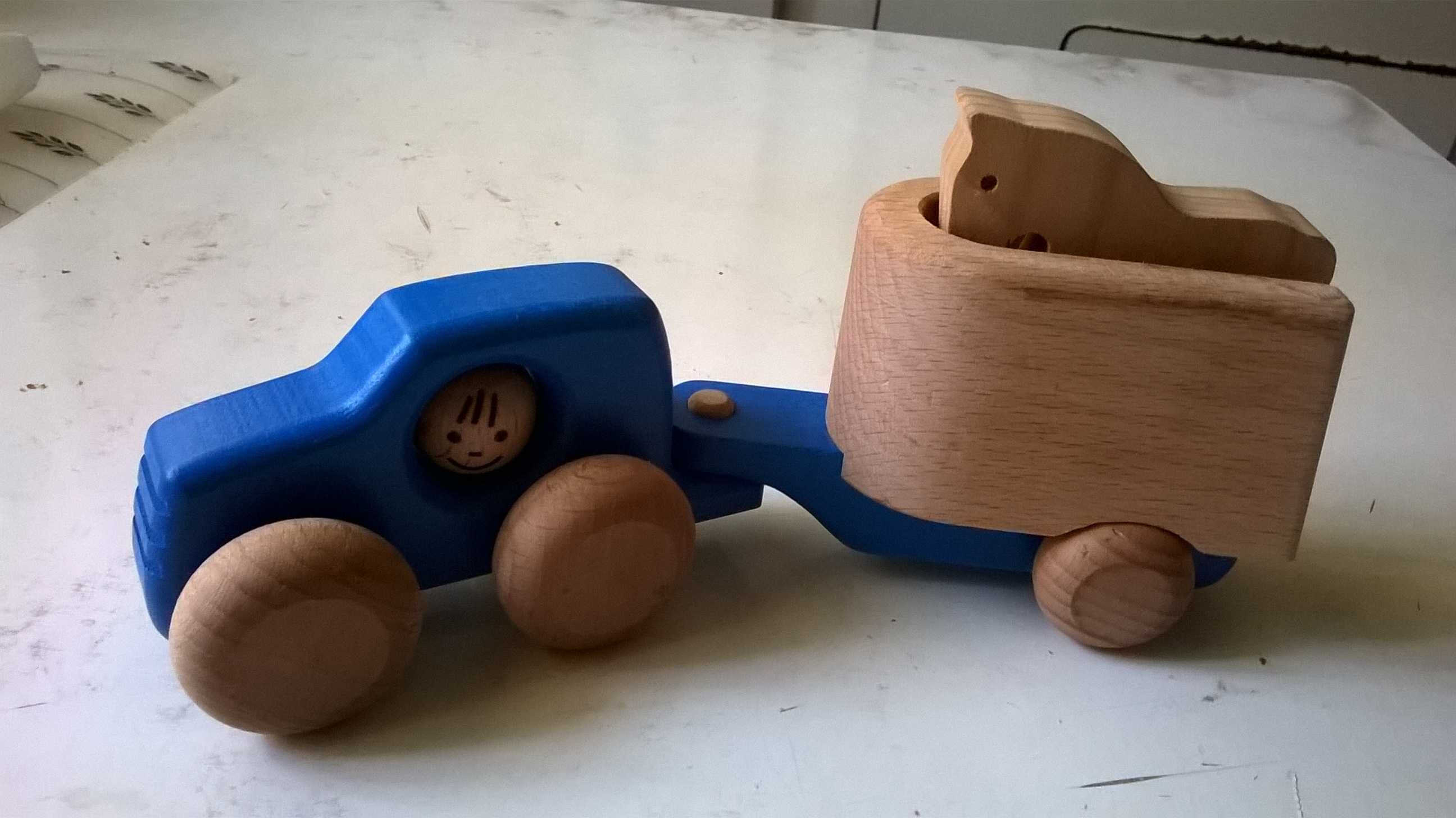 auto osobowe z przyczepą do przewozu koni - zabawka drewniana eko