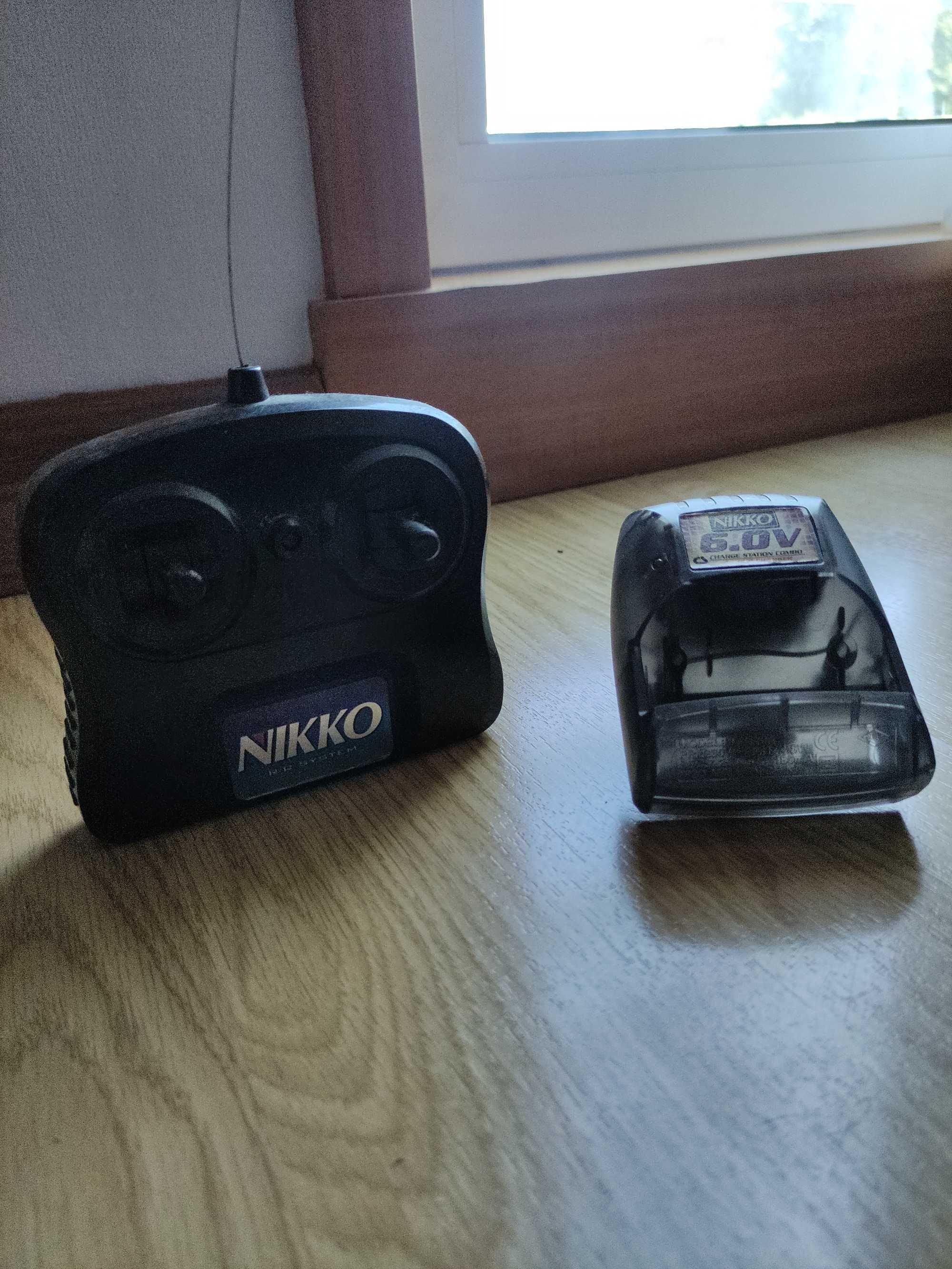 Carro telecomandado Nikko