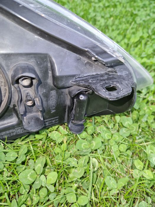 Lampa przód lewa  Ford Focus mk 3 Europa