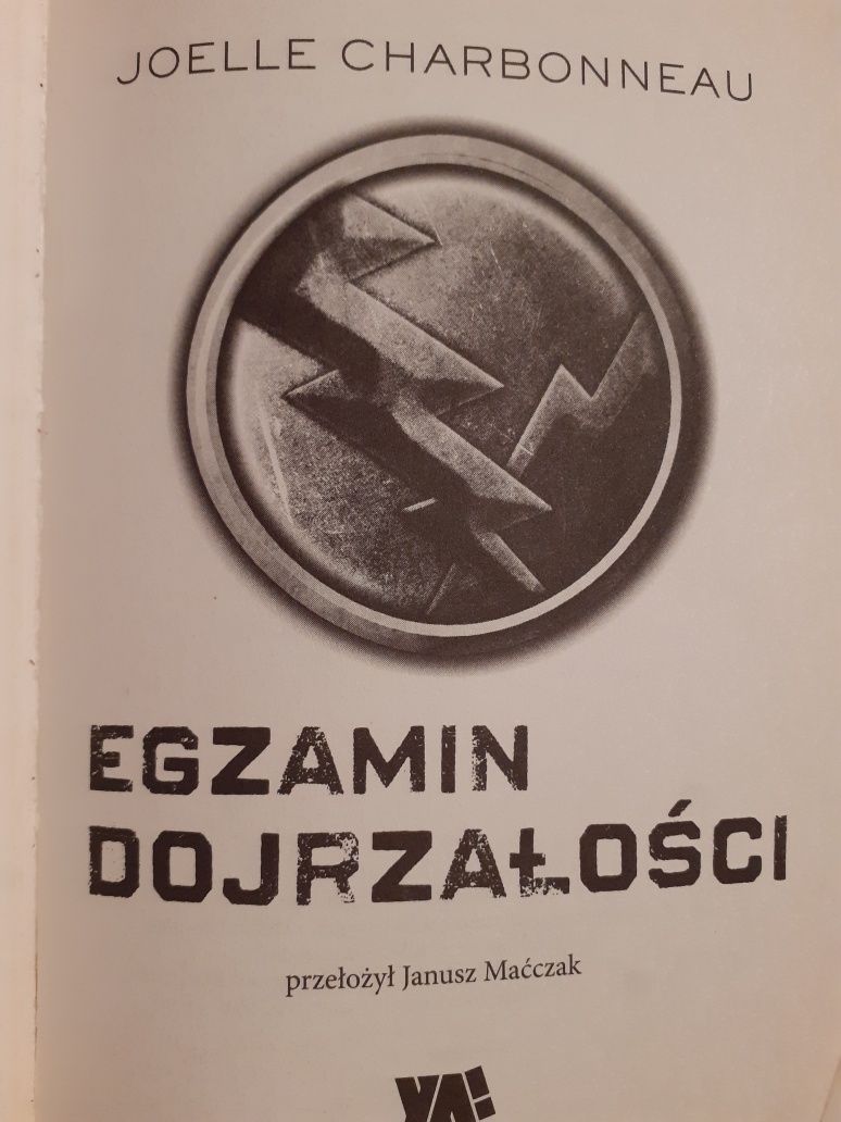 Egzamin dojrzałości Joelle Charbonneau seria Testy +paczka 6 długopisó