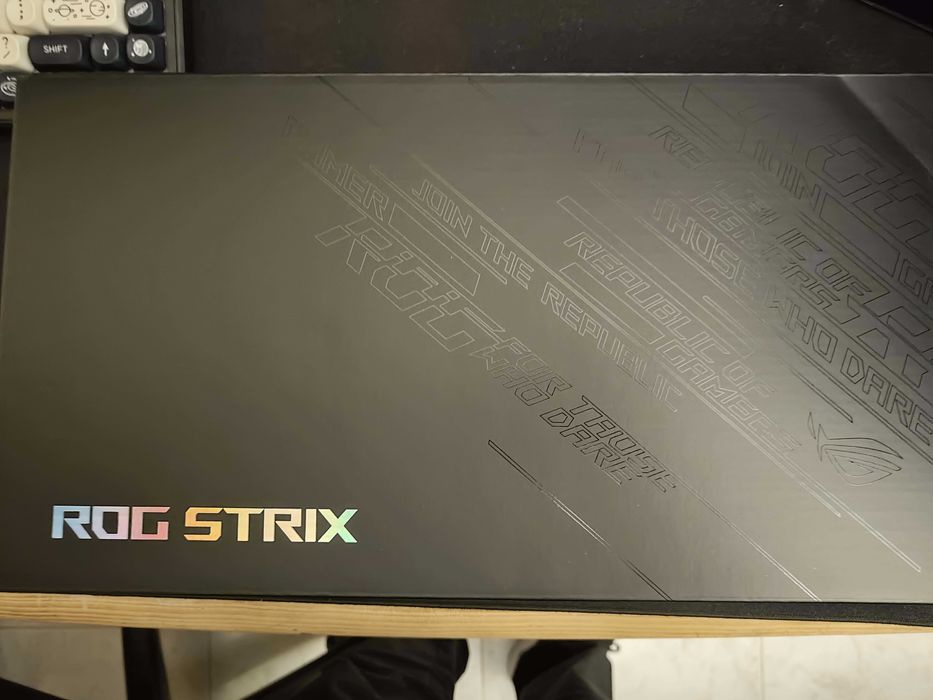 Gráfica ASUS ROG STRIX 4070 SUPER