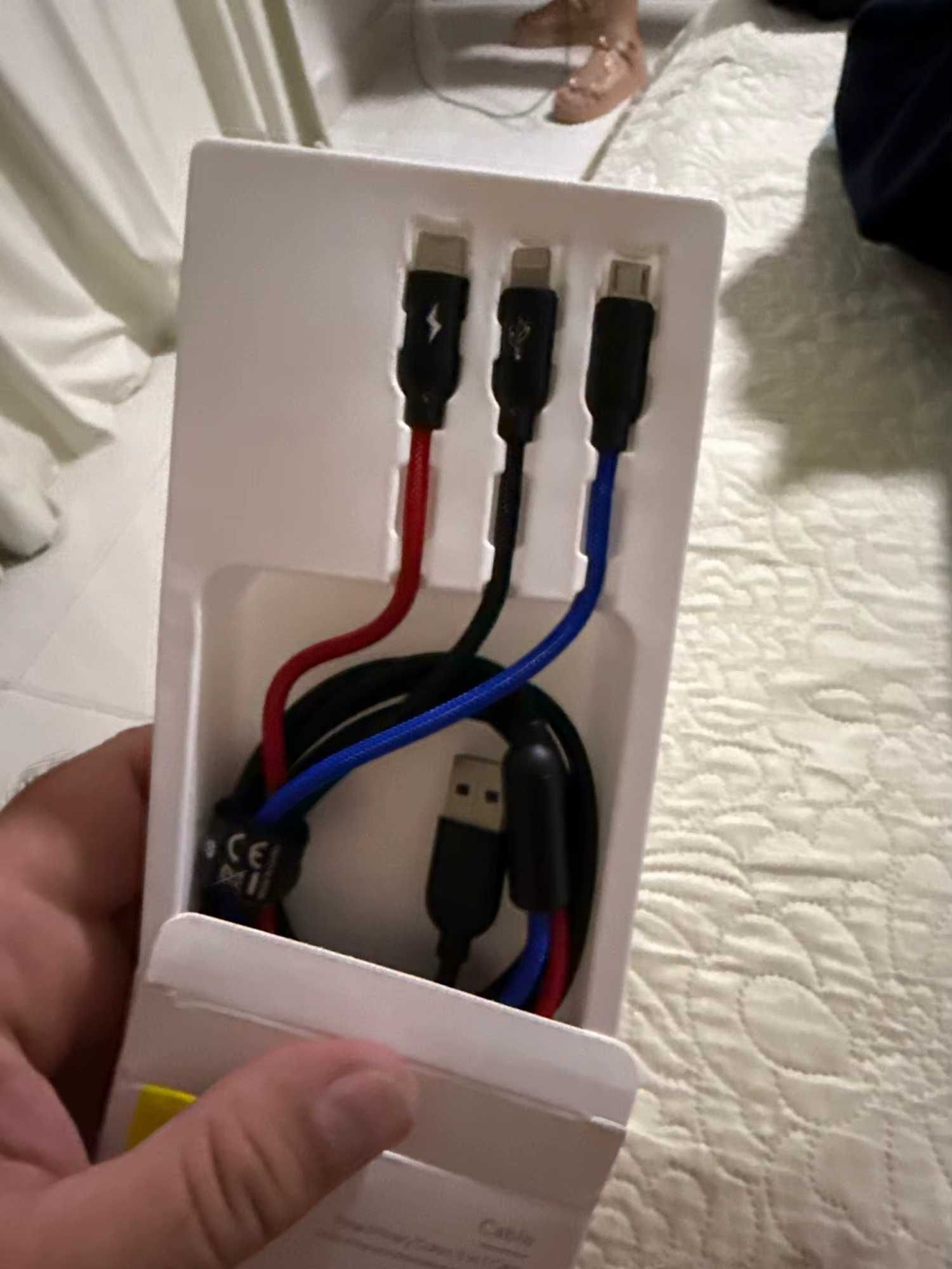 3 w 1 przewód ładujący i transmisji IP+Micro+Type-C.