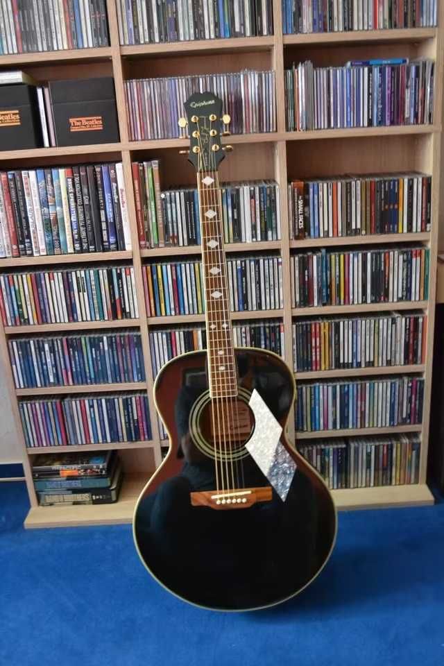 Gitara akustyczna Epiphone SQ w świetnym stanie z futerałem