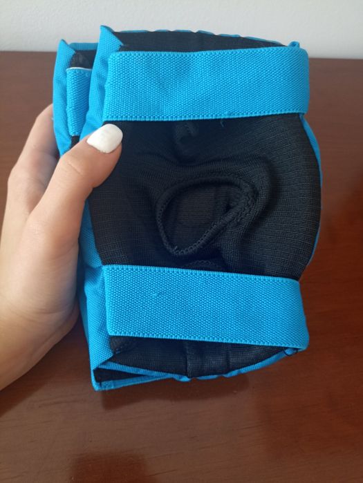 Joelheiras, cotoveleiras e luvas para skate/ patins para crianças