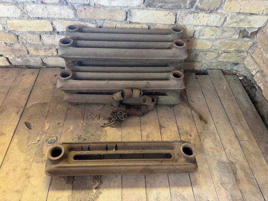 Чугунная батарея новая секции