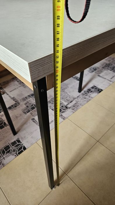 Кухонний стіл 90х60см зі стільниці