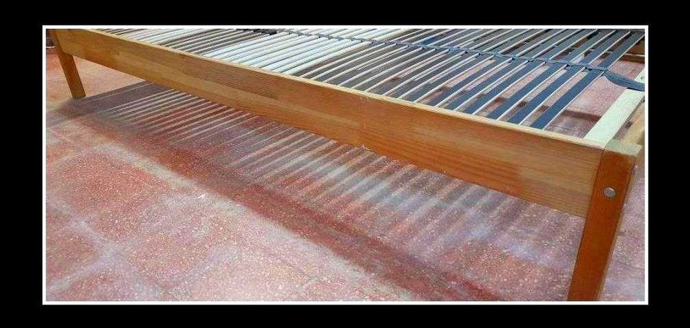 Cama de Solteiro IKEA