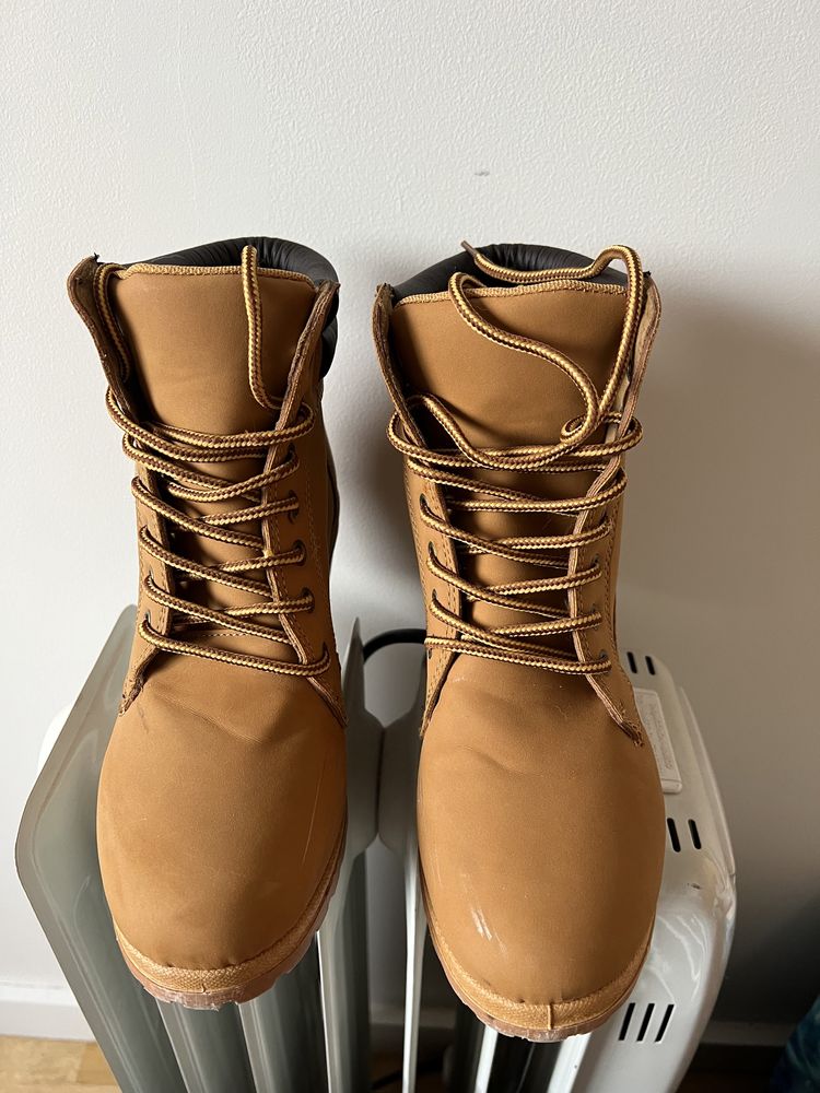 Bota Estilo Timberland