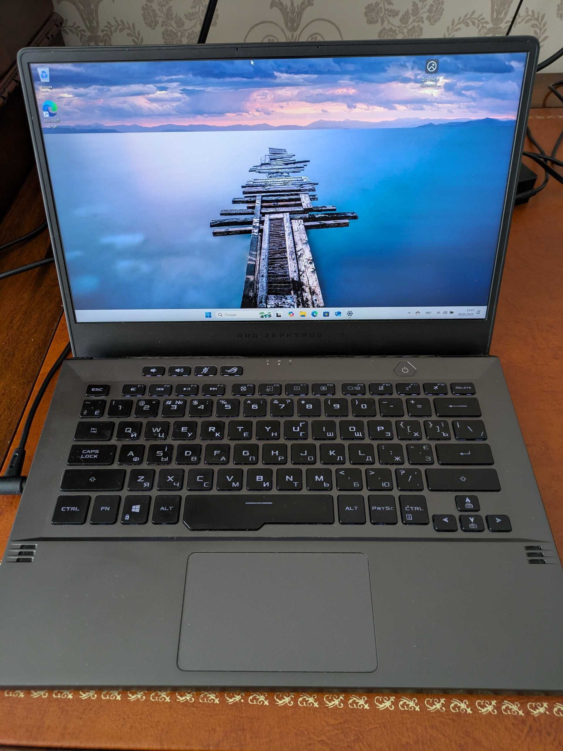 ASUS ROG Zephyrus G14 AMD Ryzen 7 4800HS GeForce GTX 1650 - б/у