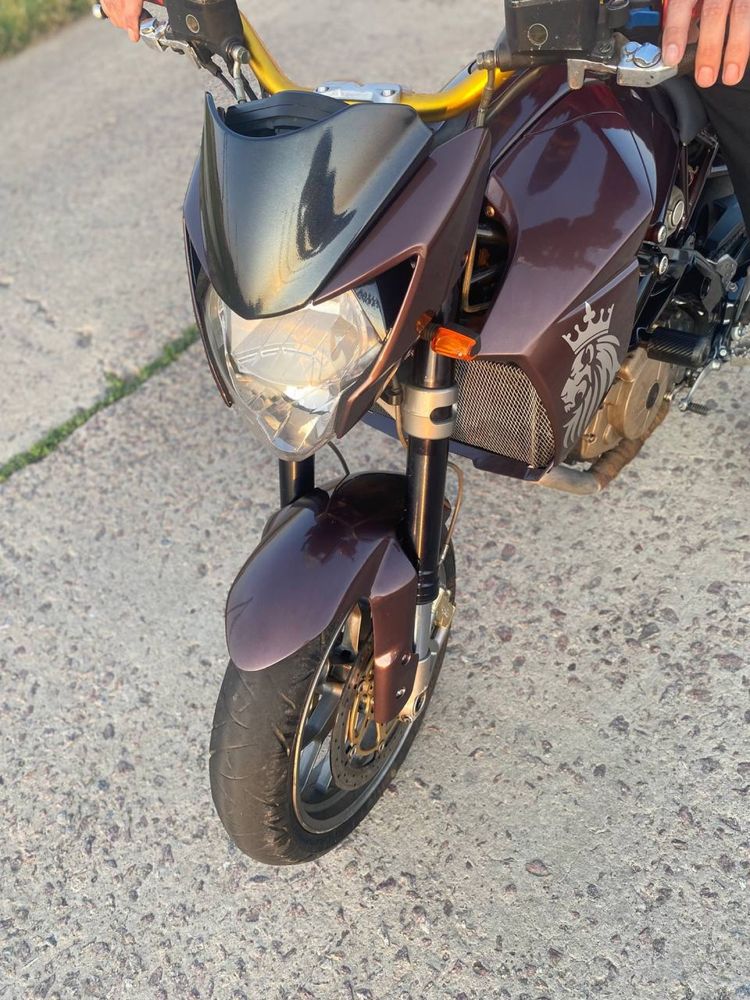 Aprilia 750 shiver individual