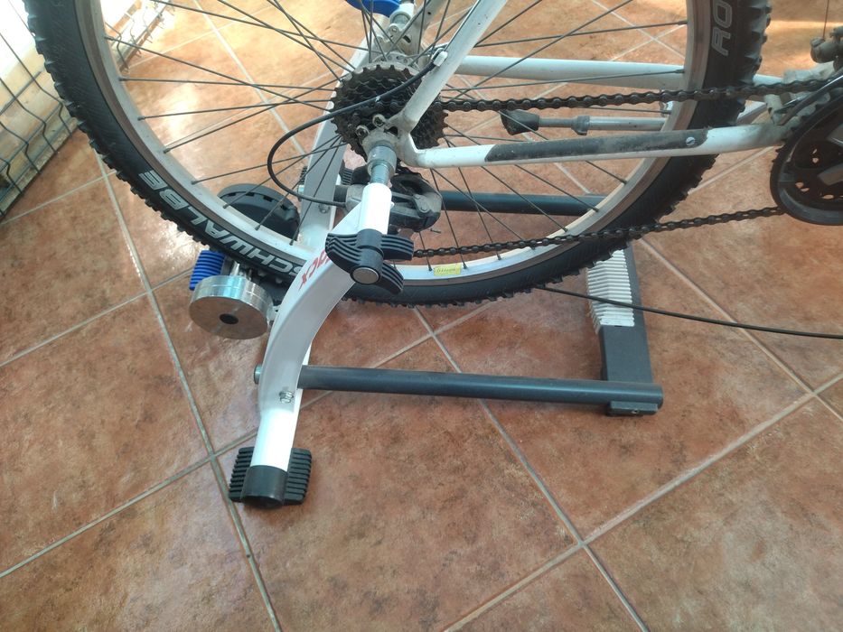Rolo de treino para bicicleta