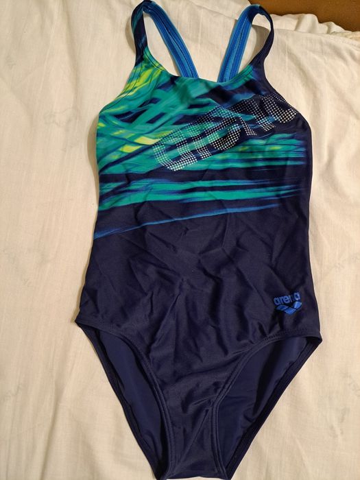 Купальник для басейну