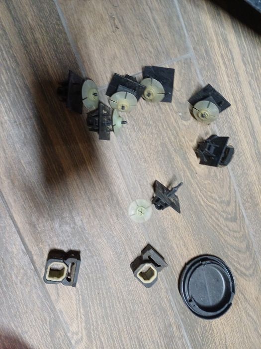 Кришка двигуна, сабля Dodge dart 2013рік