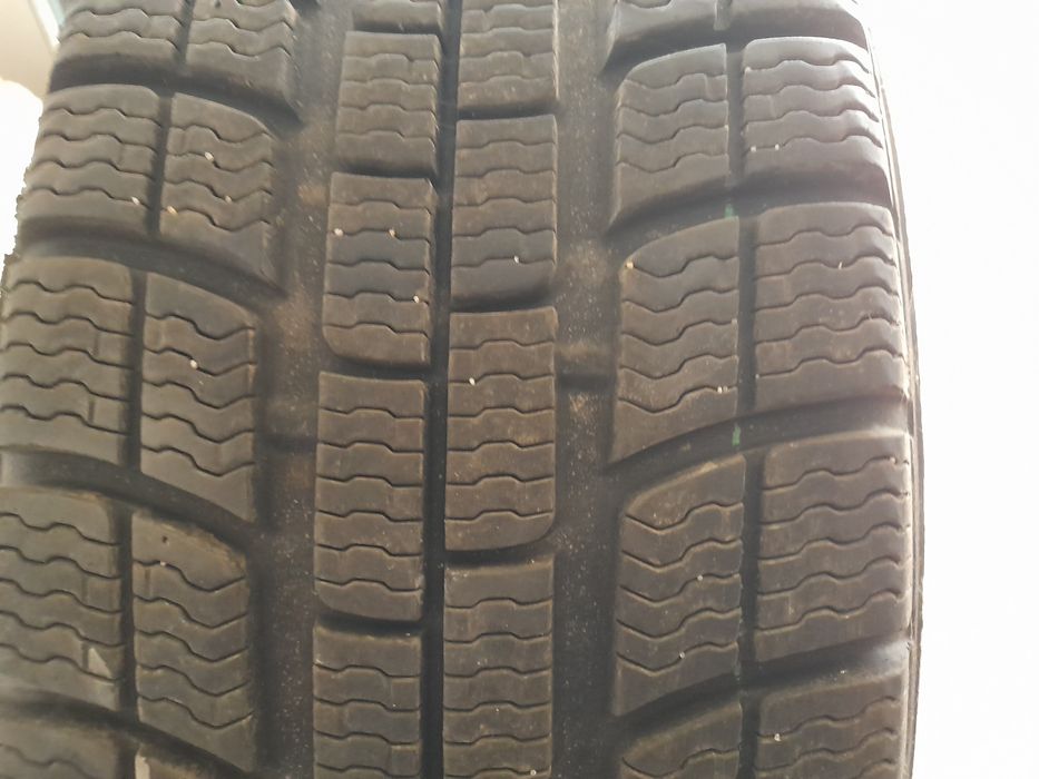Opony bieżnikowane profil 205/60 r16 oraz 215/65 r16 wielosezonowe.