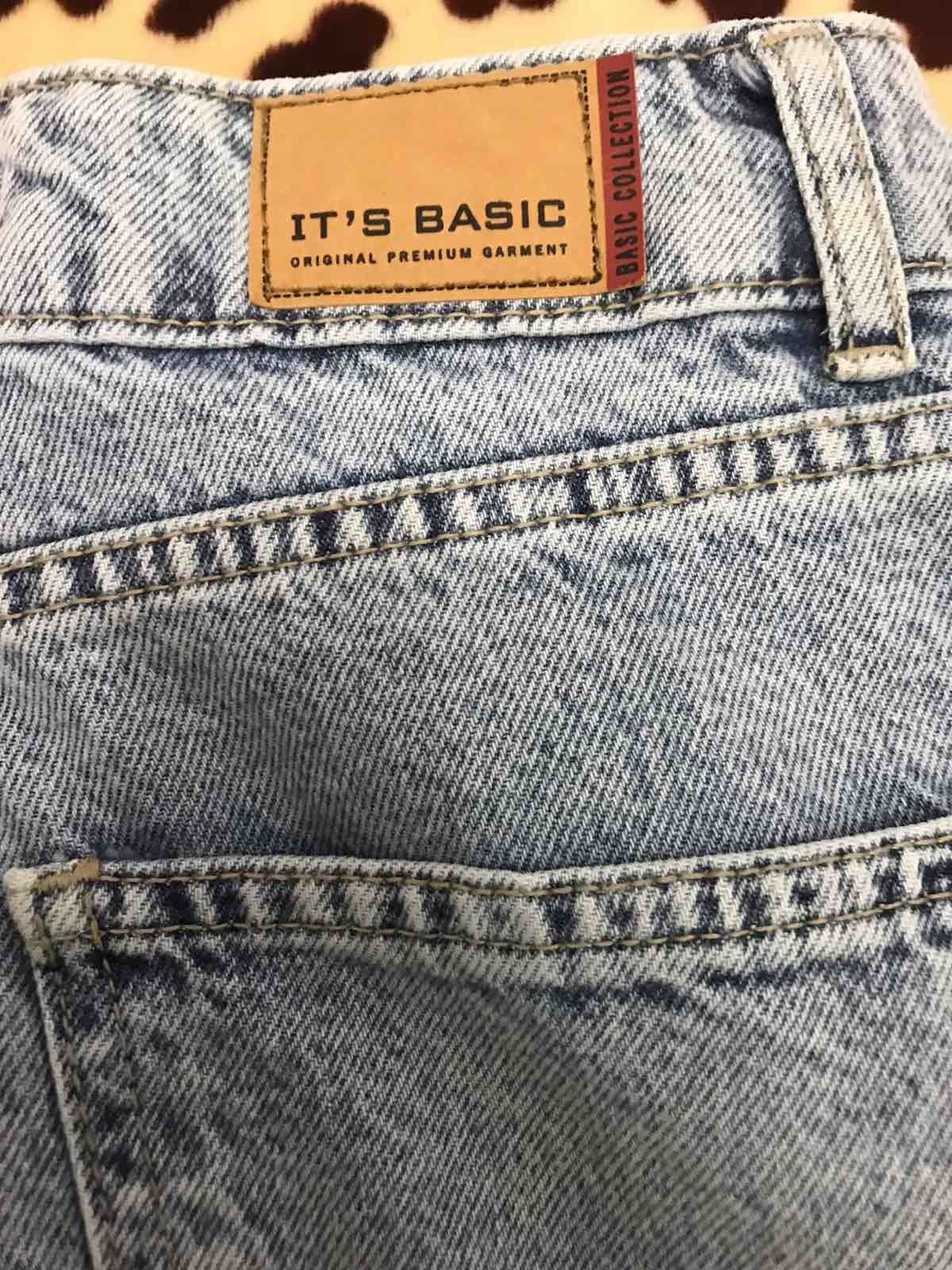 Джинсы новые IT'S BASIC