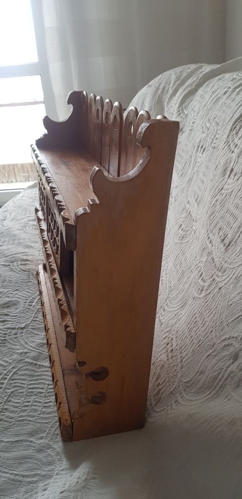 Drewniana półka cepelia