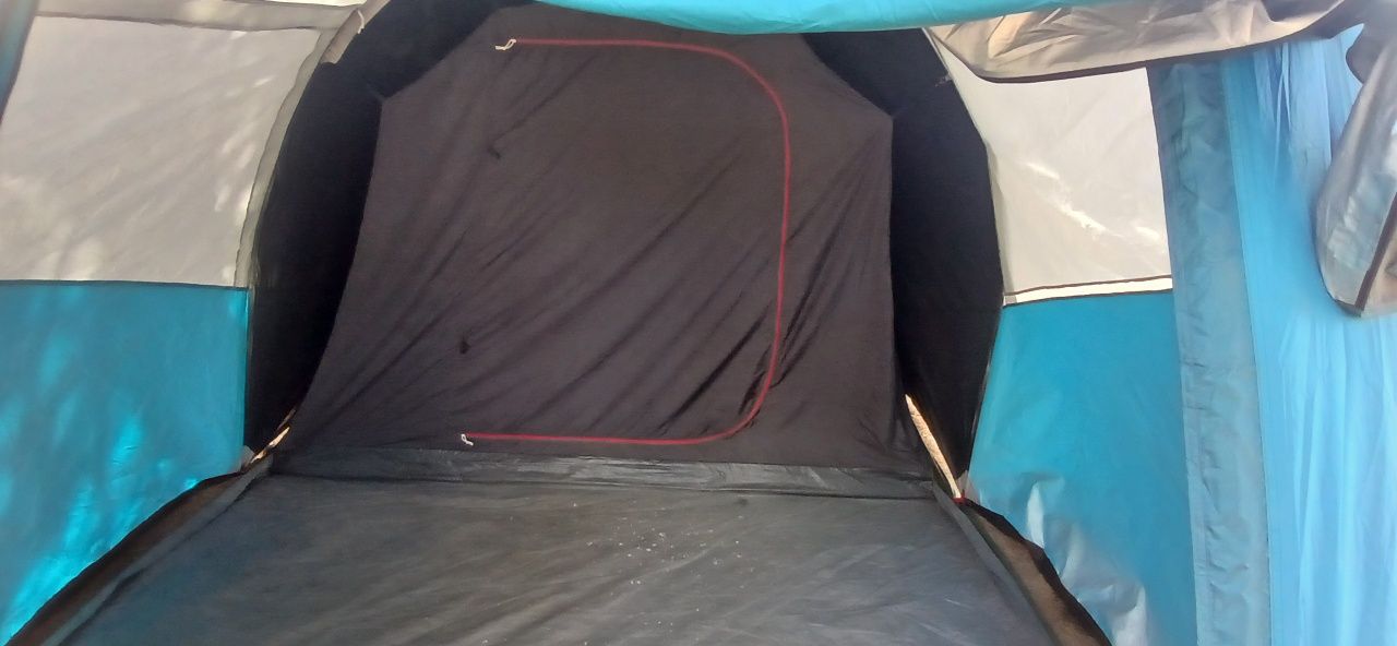 Tenda quechua black  & flech
QUECHUA
QUECHUA
Tenda de campismo com var