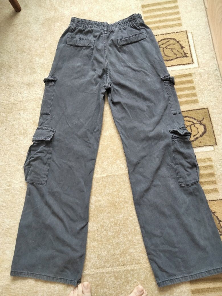 Продам джинси карго Bershka