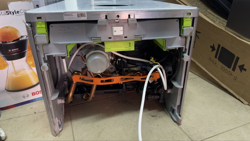 Caldeira de BOSCH  8700i W  35 kw( NOVA)