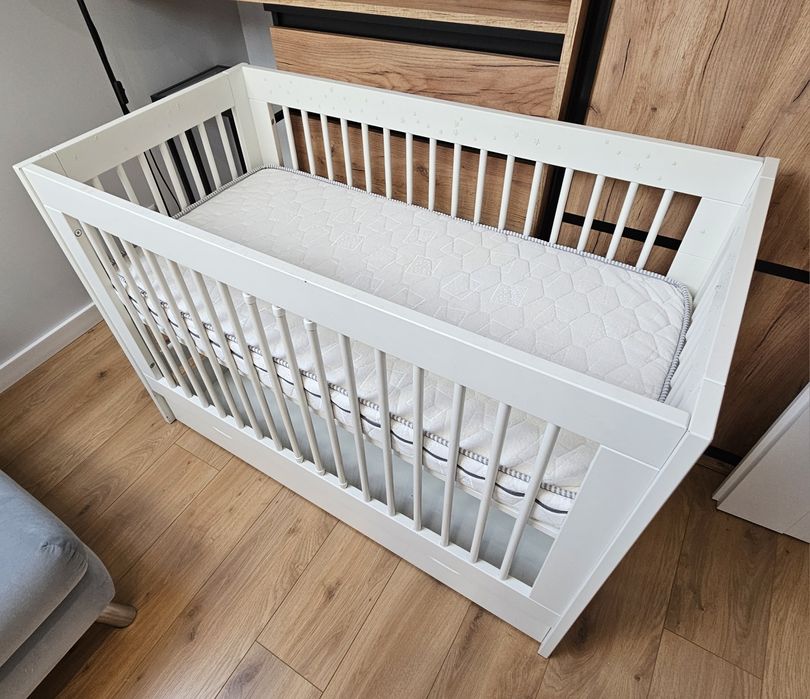 Łóżeczko dziecięce Pinio Basic 120x60 + dodatki