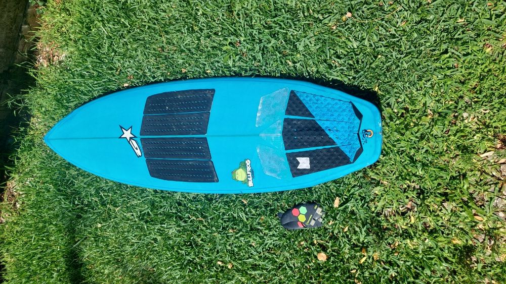 Prancha de surf 5'8 G-Star com 31,2 Litros