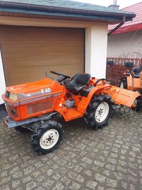 Kubota B-40 4x4 z glebogryzarką Traktor ogrodniczy japoński yanmar