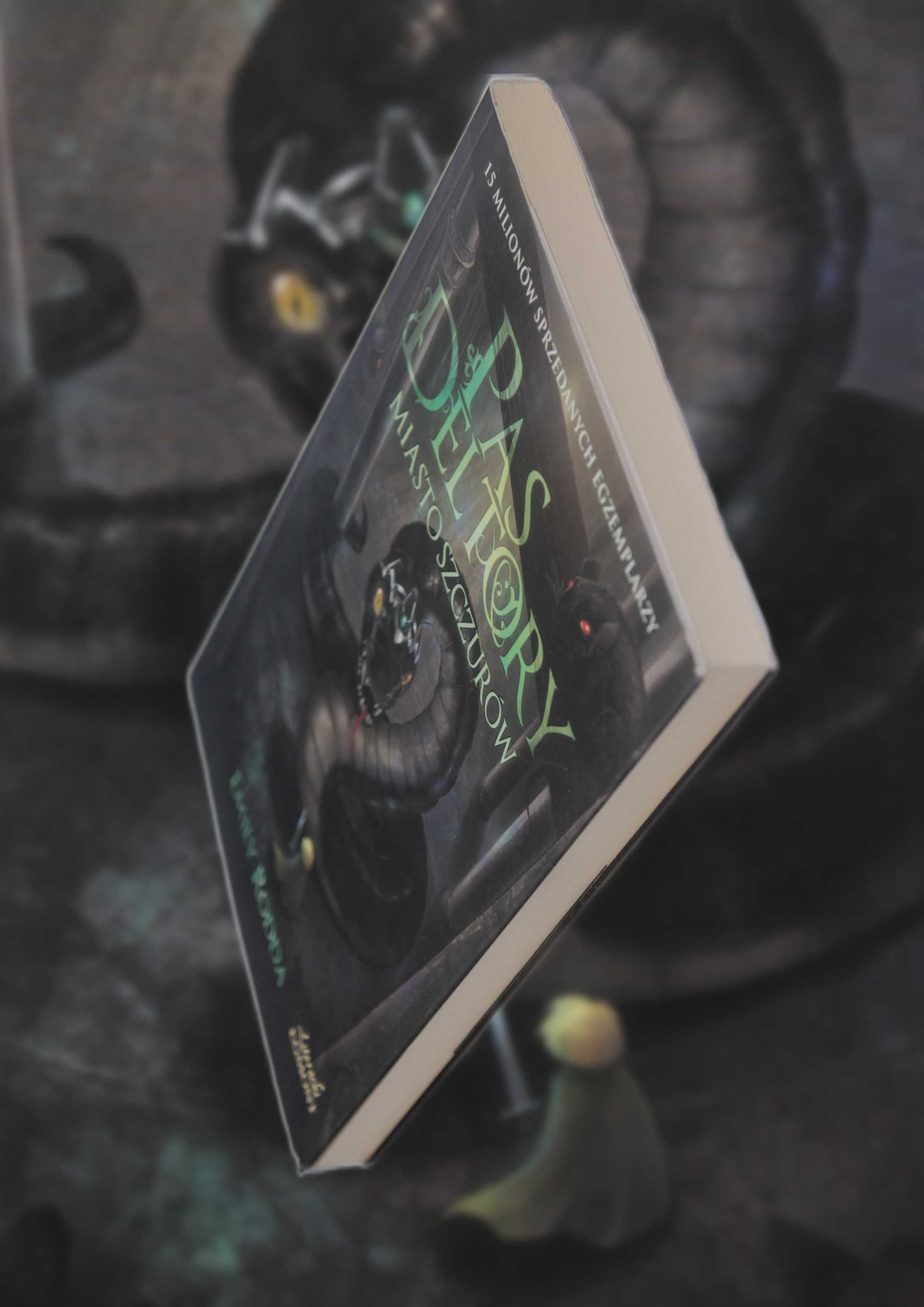 Emily Rodda "Pas Deltory: Miasto Szczurów" - książka fantasy