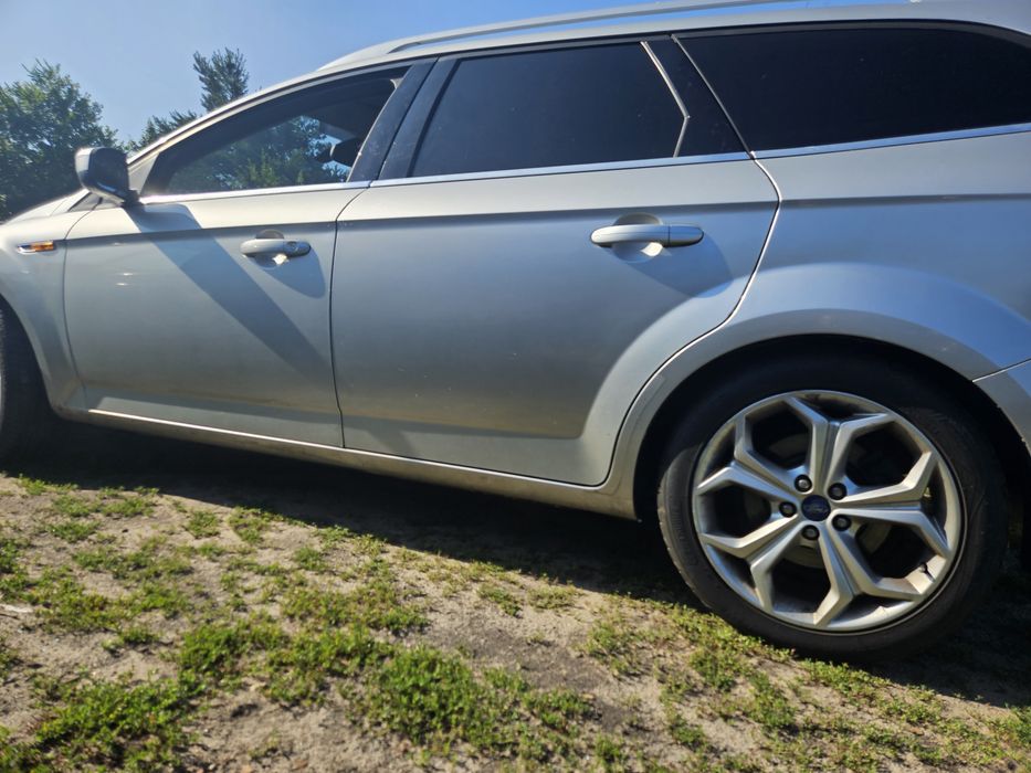 Ford Mondeo MK4 58 zderzak maska lampa blotnik drzwi klapa koła pas