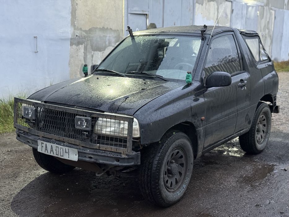 Suzuki Grand Vitara 1.6 бензин Полный привод