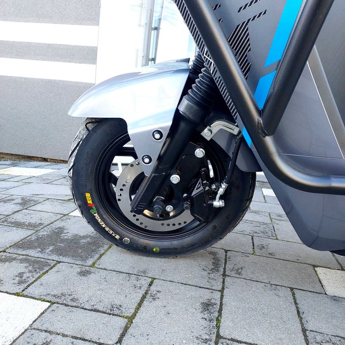 Електроскутер FORTE R2 2800W 72V/30Ah швид.70 км, літійєва, доставка