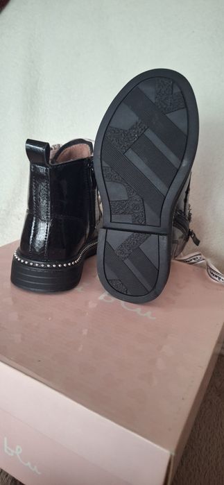 Nowe Botki APAWWA dziewczęce rozmiar 26 ocieplane