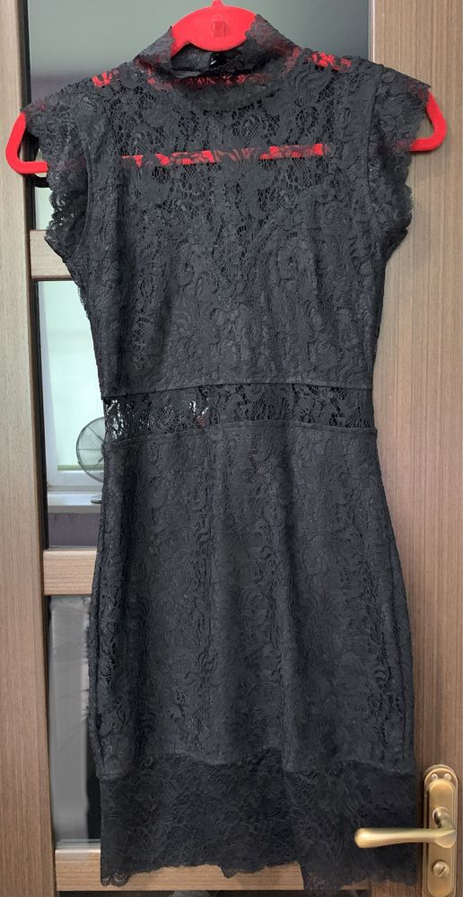 Черное кружевное платье Kikiriki
