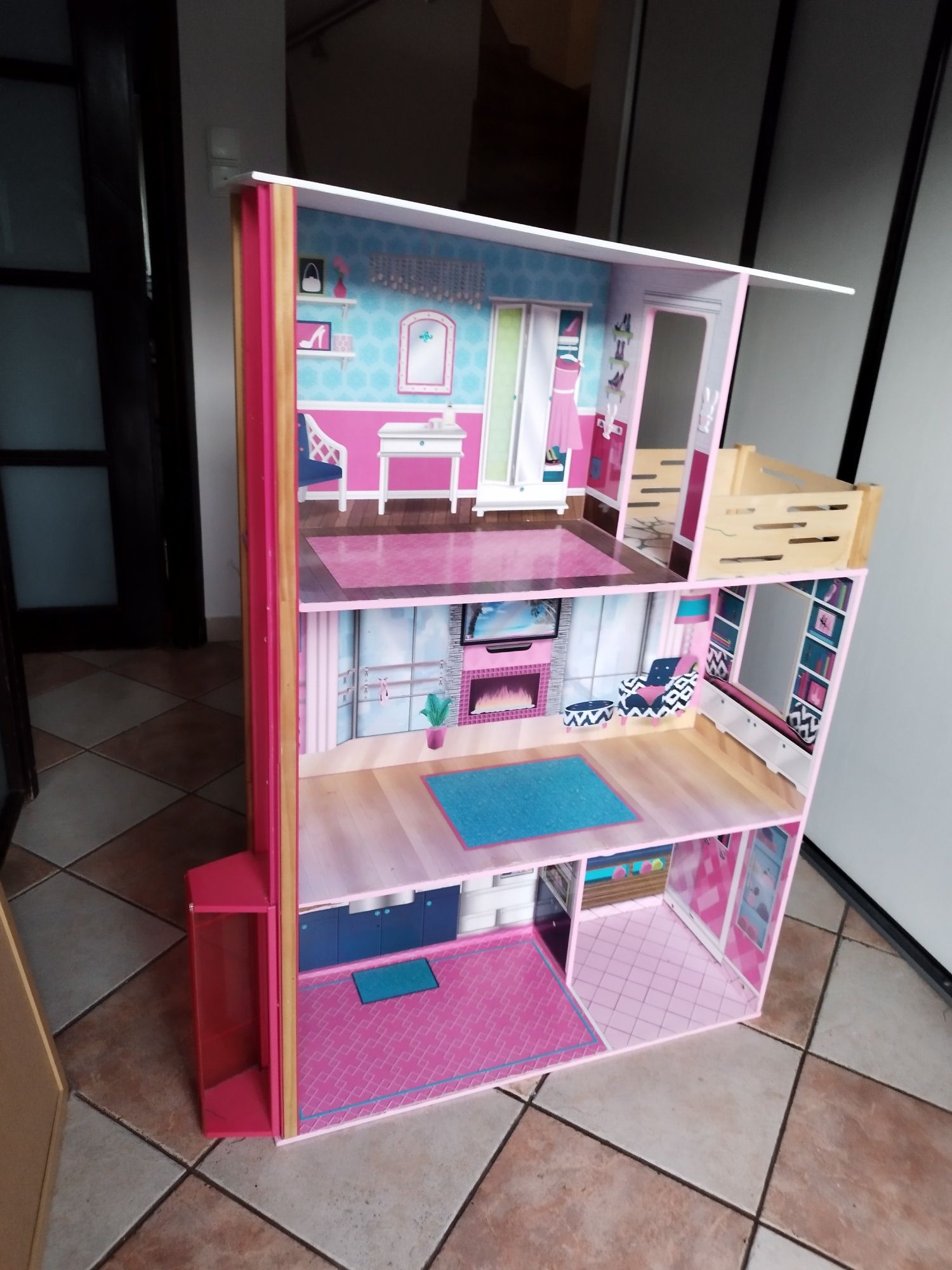 Domek barbie drewniany z windą