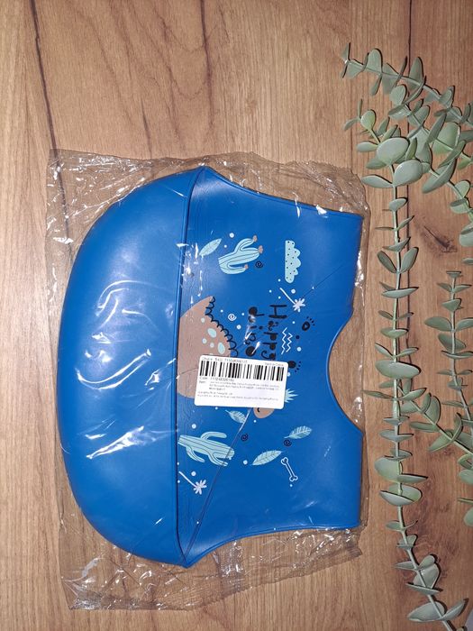 Silikonowy śliniak śliniaczek dla malucha nowy zapakowany