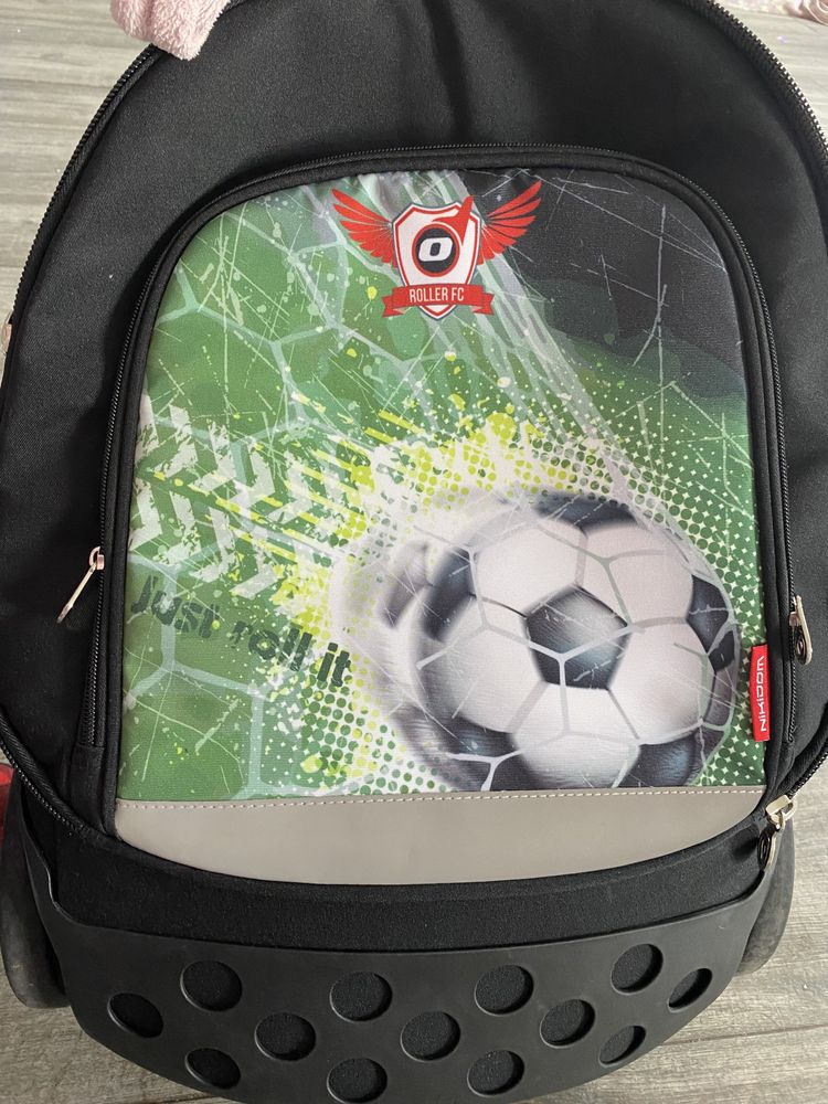 Mochila com rodas roller fc