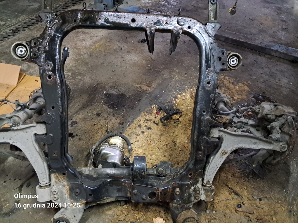 Opel Vectra C 1.9Cdti  sanki,wózek,zwrotnica,zacisk,wachacz,sprezyna