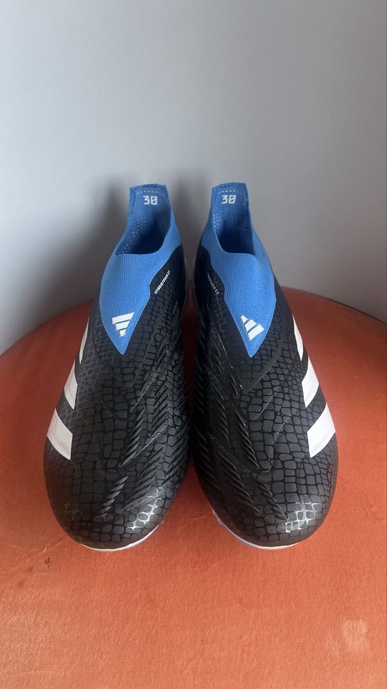 Chuteira Adidas Predator