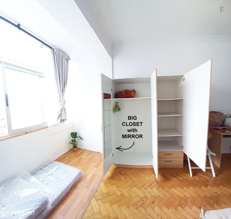 575119 - Quarto com cama de solteiro em casa...