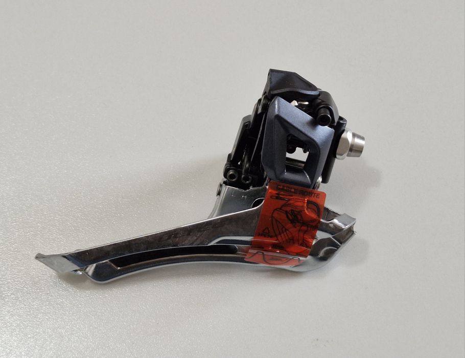 Desviador Shimano Ultegra R8000 novo a estrear