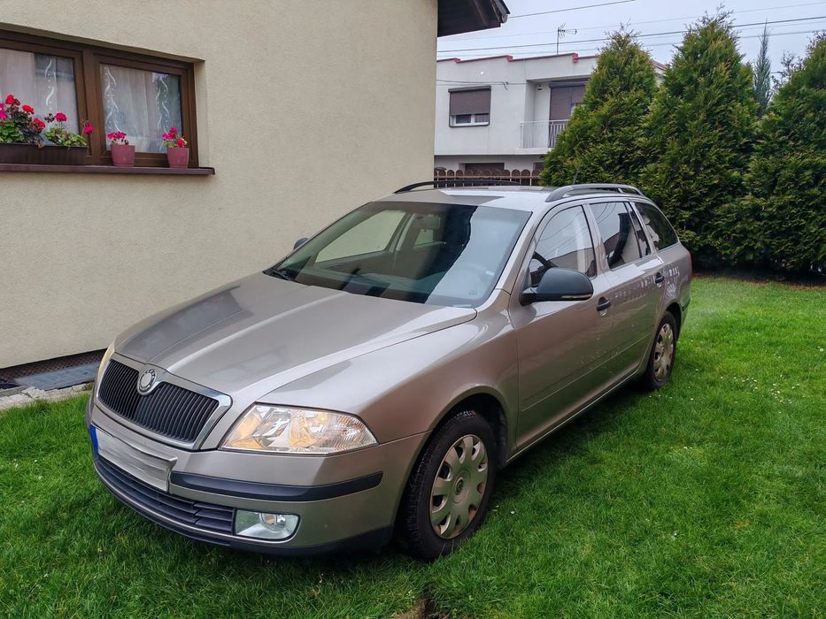 Skoda Octavia Bardzo dobry stan, bezwypadkowy, bez rdzy, garażowany,  1,6 MPI gaz