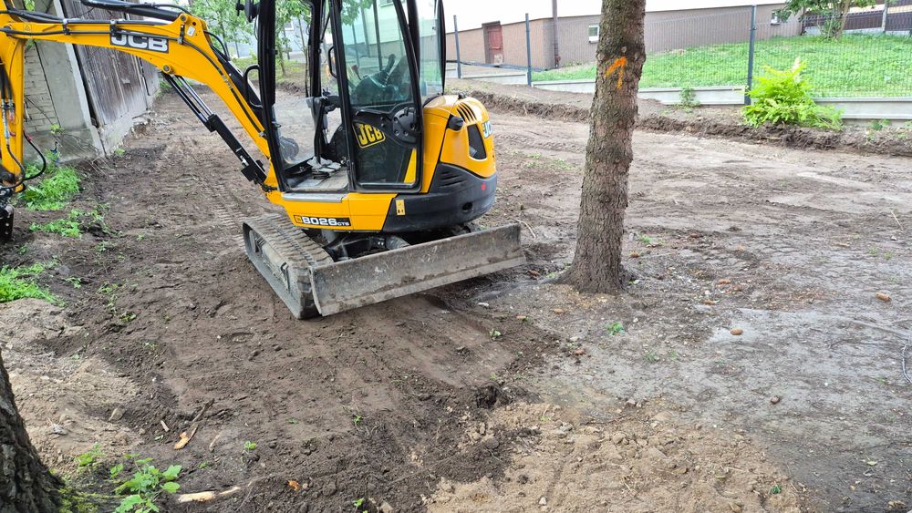 Minikoparka JCB 8026