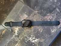 Apple Watch SE 44mm kolor północy