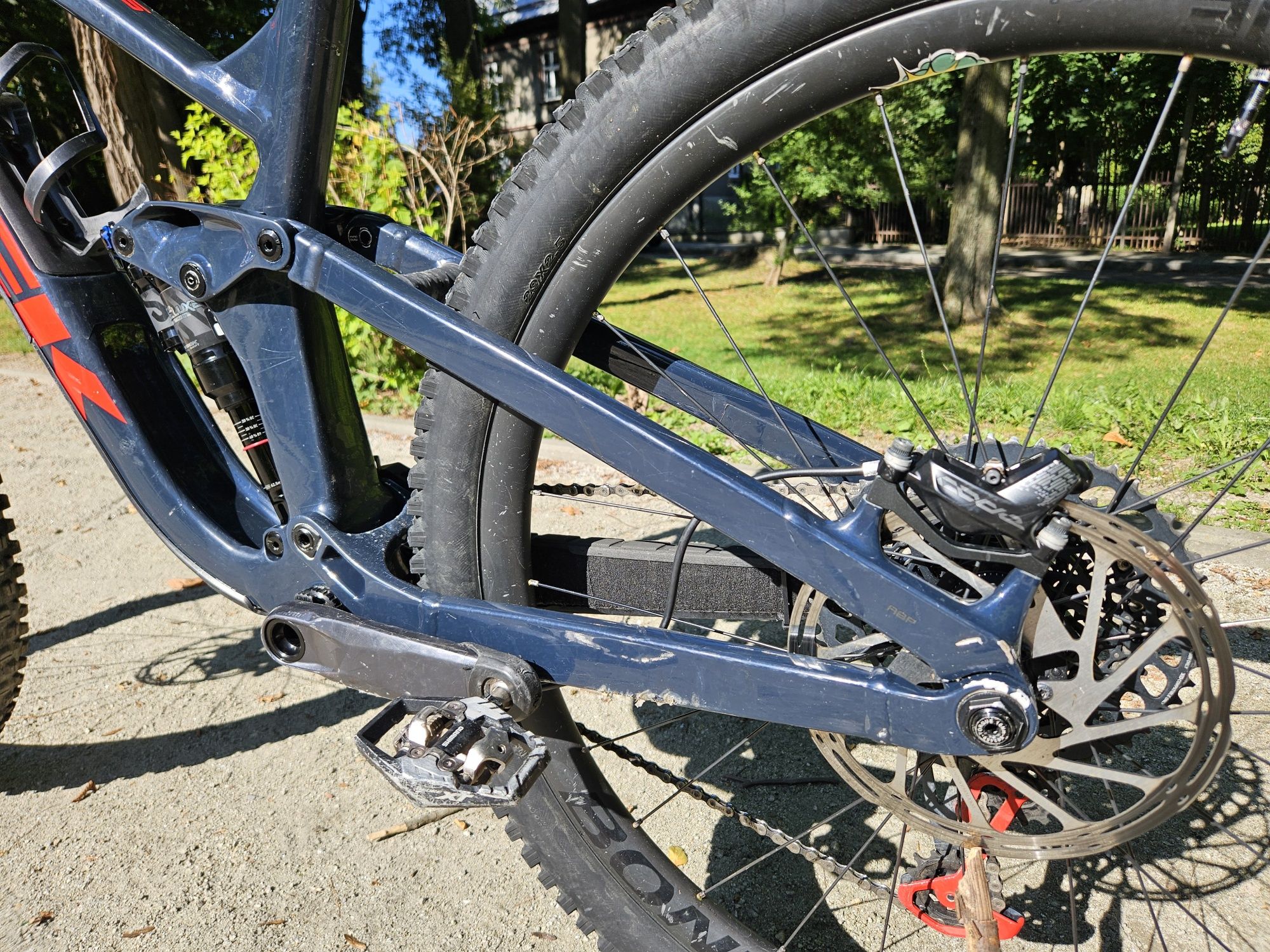 Trek Slash 8 M/L  (Karbon, race face, X01, Code RSC, maxxis)