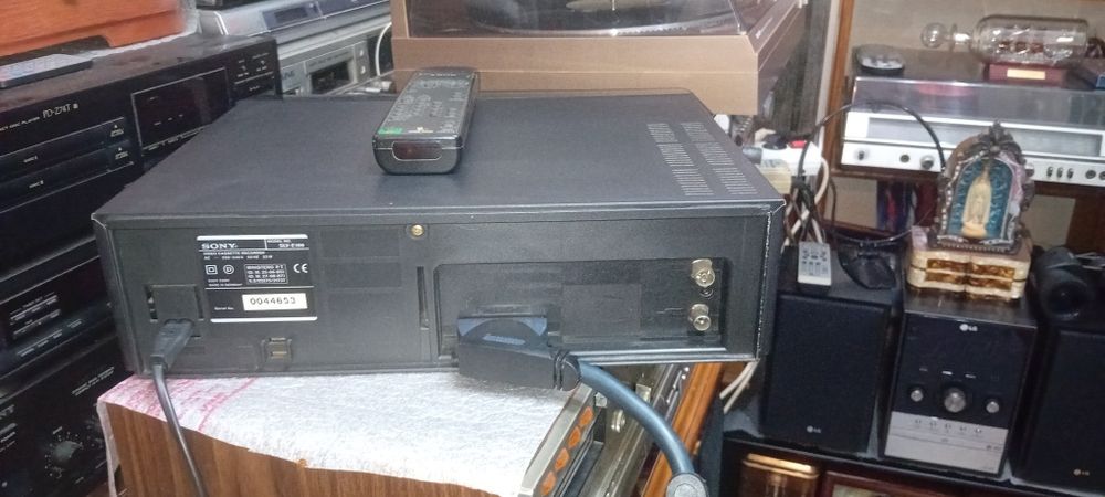 VIDEO VHS  da SONY com comando
