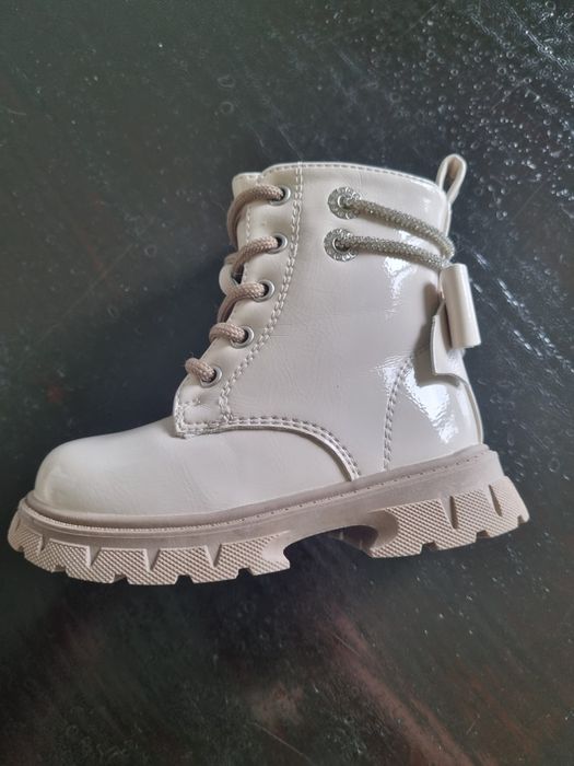 Продам зимові чобітки для дівчинки